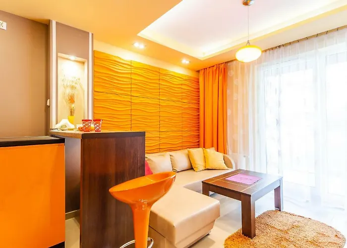 Pomaranczowy Z Basenem,sauna-blisko Morza. * Колобжег