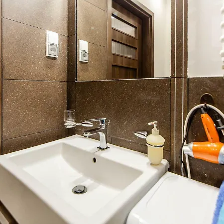 アパート Pomaranczowy Z Basenem,sauna-blisko Morza. *