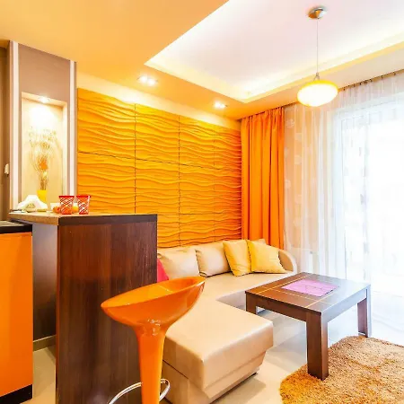 Pomaranczowy Z Basenem,sauna-blisko Morza. * コウォブジェク