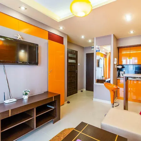 Pomaranczowy Z Basenem,sauna-blisko Morza. Apartman *