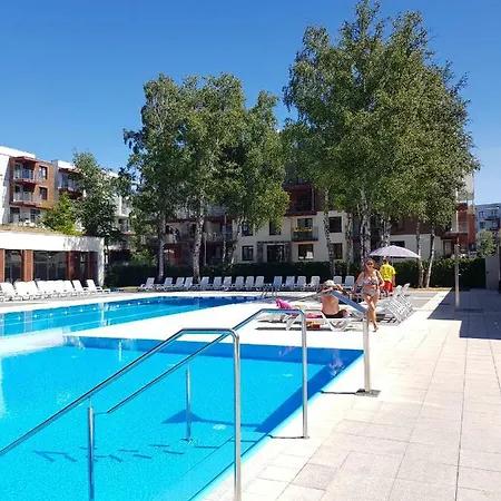 アパート Pomaranczowy Z Basenem,sauna-blisko Morza.