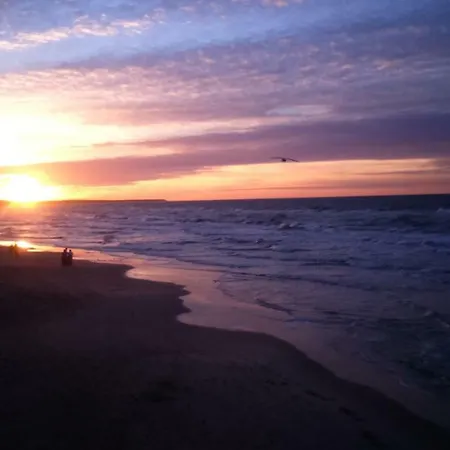 アパート Pomaranczowy Z Basenem,sauna-blisko Morza. *